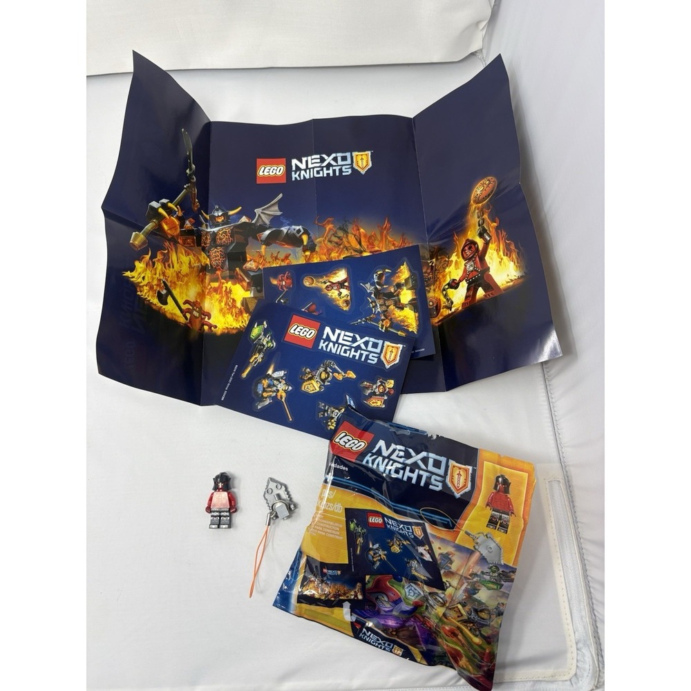 LEGO NEXO KNIGHTS 5004388 Nexo Knights Intro Pack Retired Set Open Polybag 2016